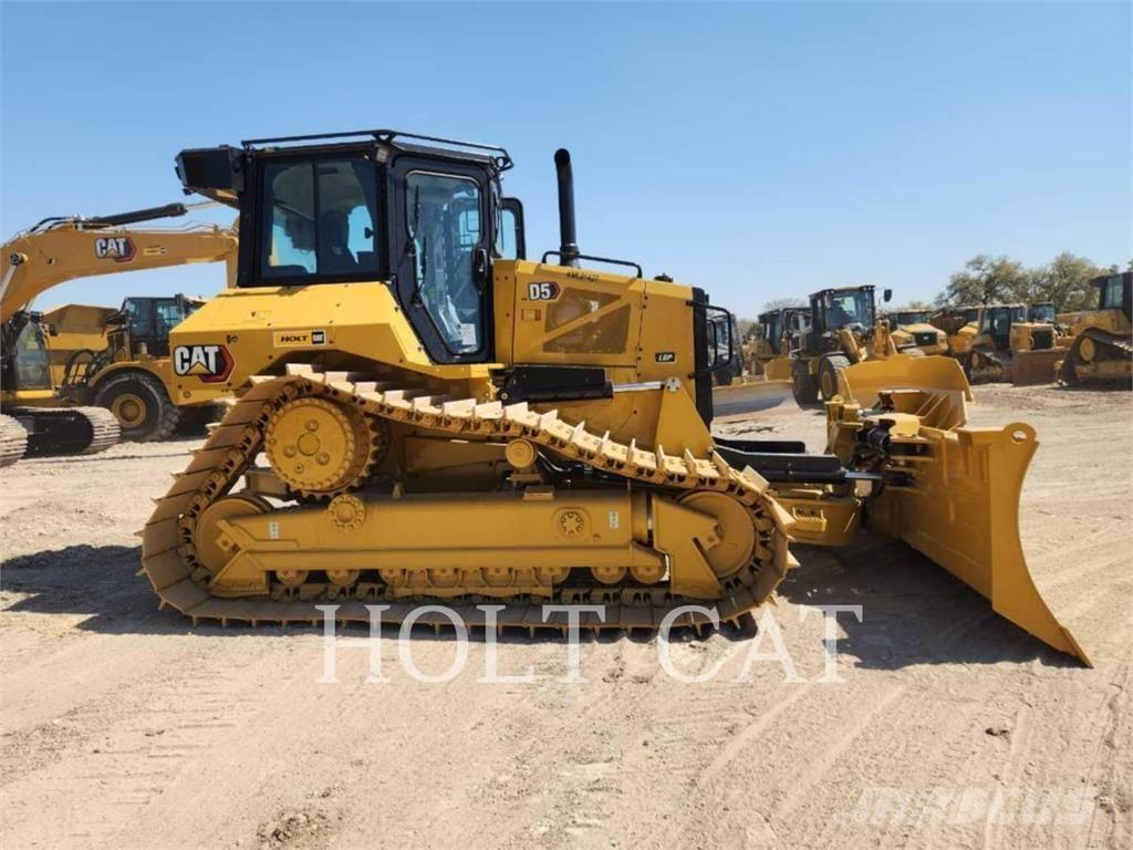 CAT D5-17VP Buldooserid