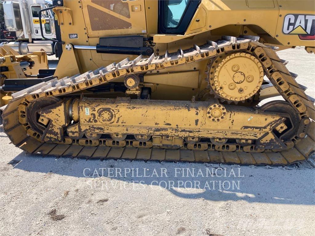 CAT D5-17VP Buldooserid