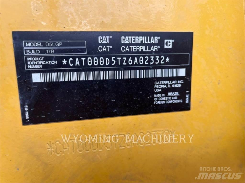 CAT D5 LGP Buldooserid