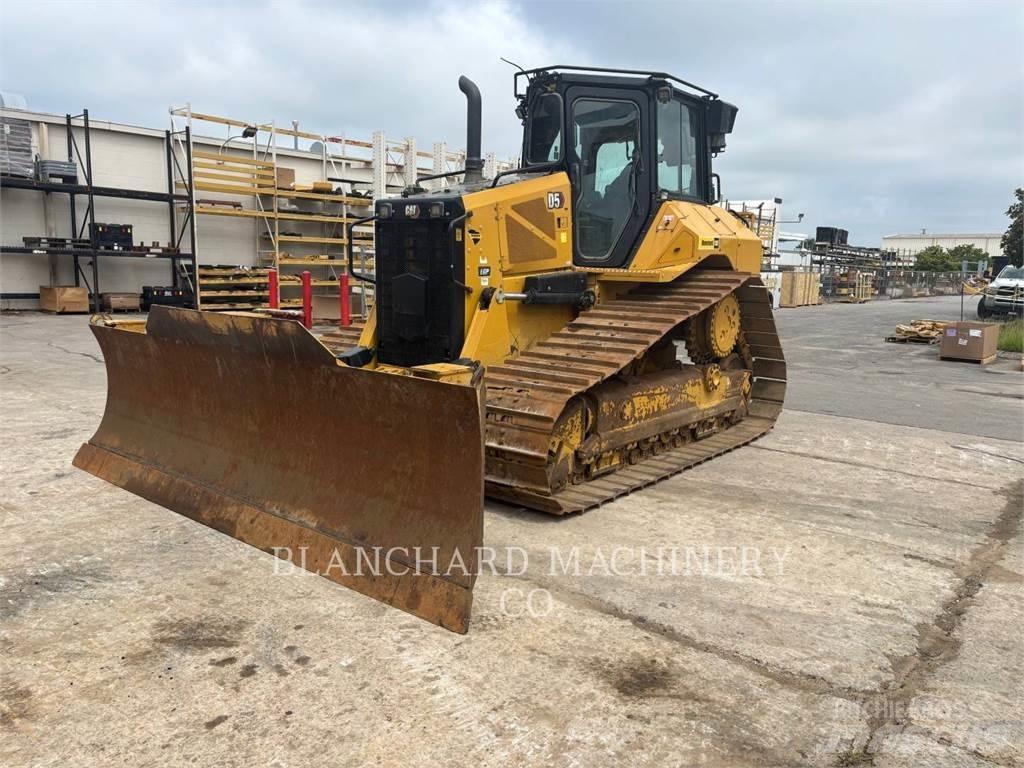 CAT D5 LGP Buldooserid