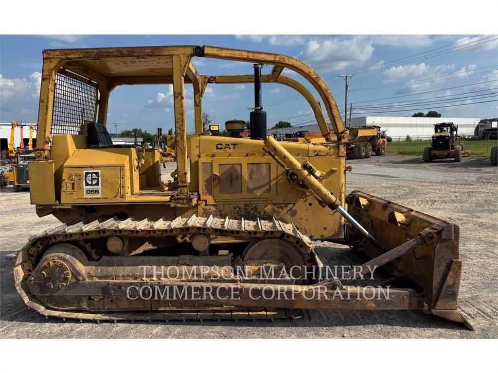 CAT D5B Buldooserid