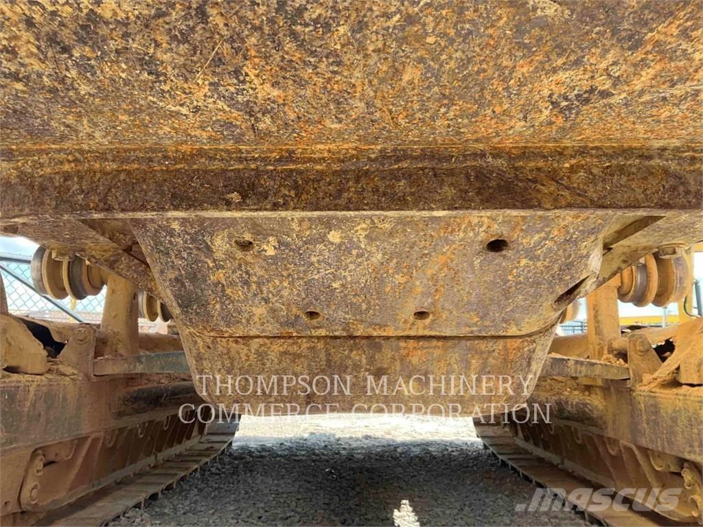 CAT D5B Buldooserid