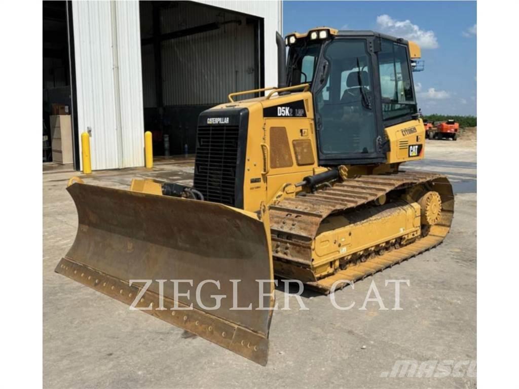 CAT D5K Buldooserid