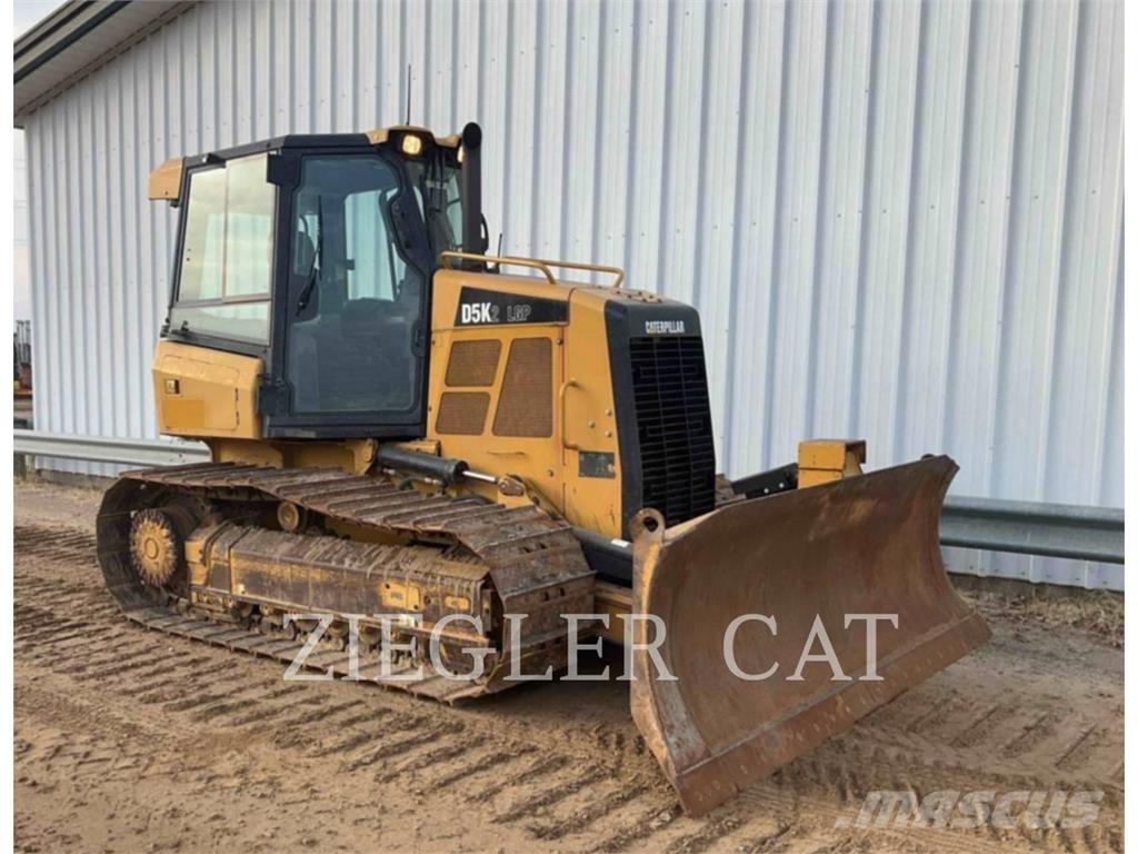 CAT D5K Buldooserid