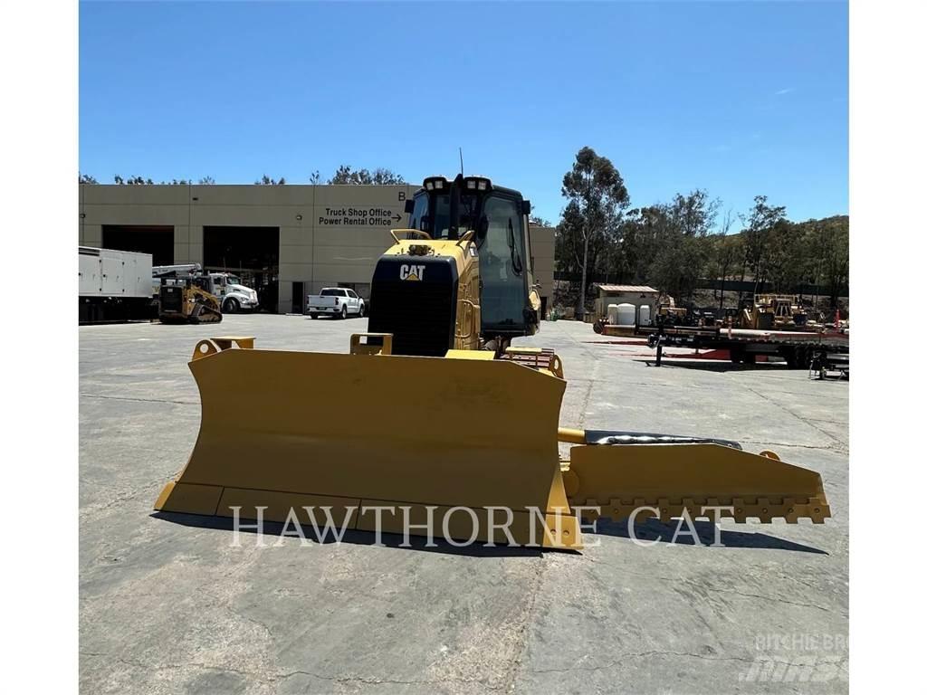 CAT D5K2 Buldooserid