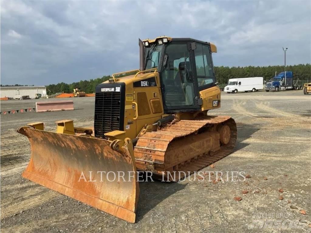 CAT D5K2 LGP Buldooserid