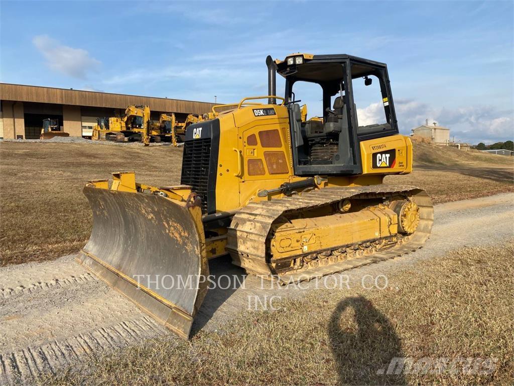 CAT D5K2 LGP Buldooserid
