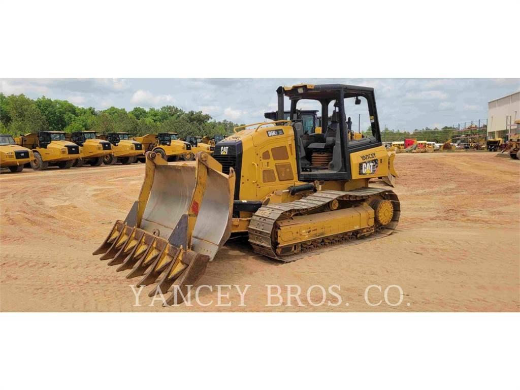 CAT D5K2 XL Buldooserid