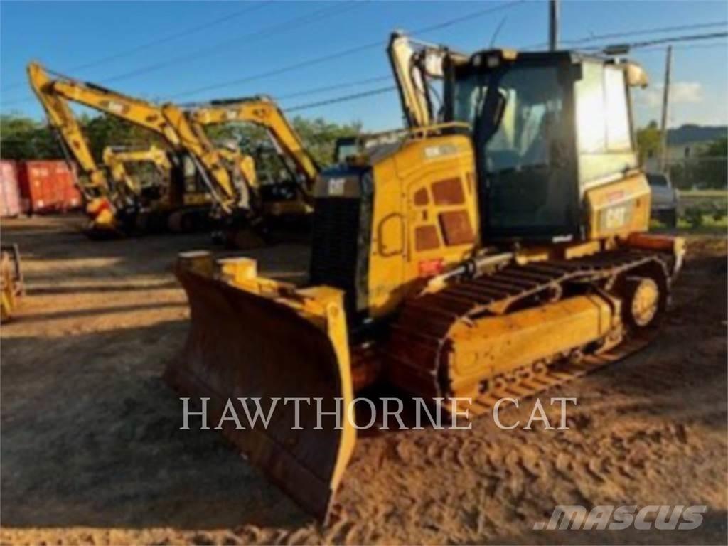 CAT D5K2 XL Buldooserid