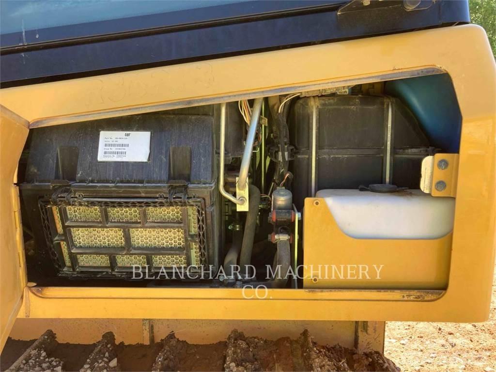 CAT D5K2LGP Buldooserid