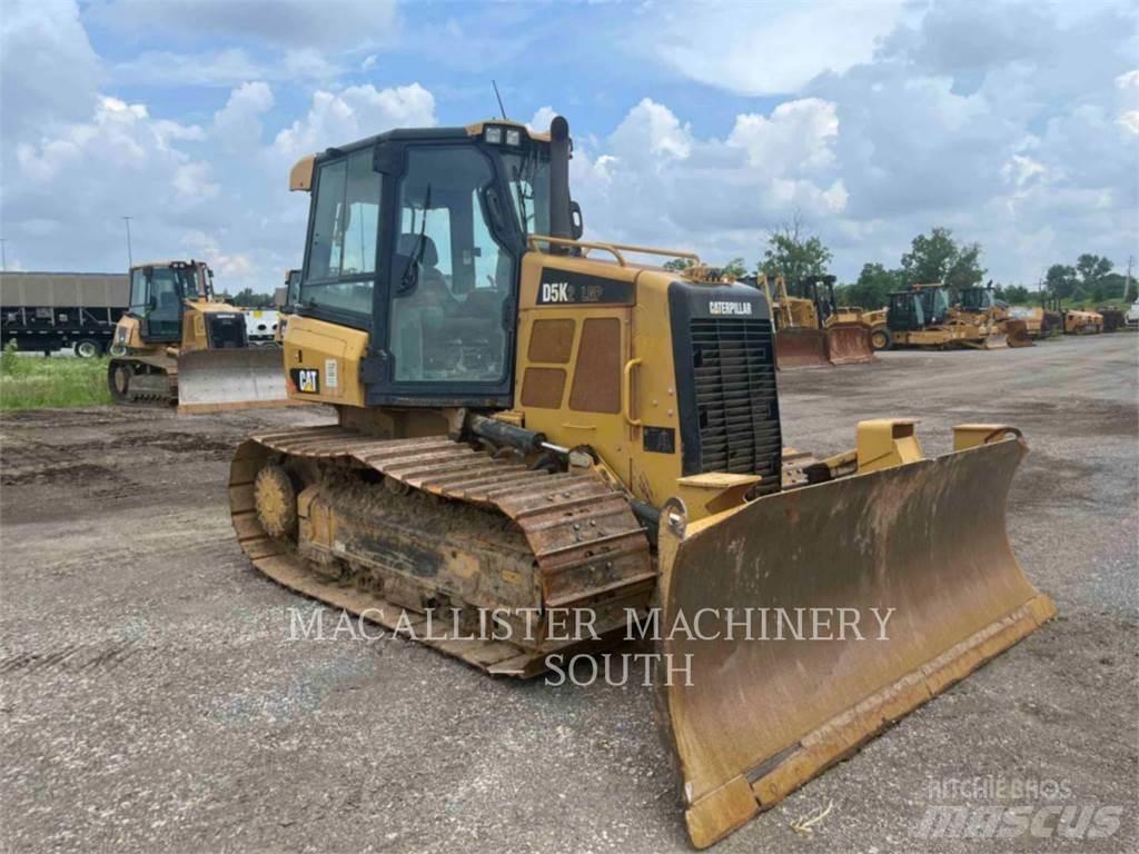 CAT D5K2LGP Buldooserid