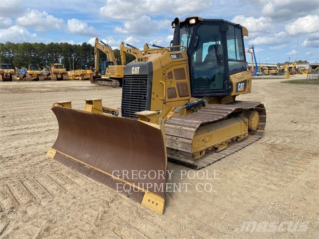 CAT D5K2LGP Buldooserid