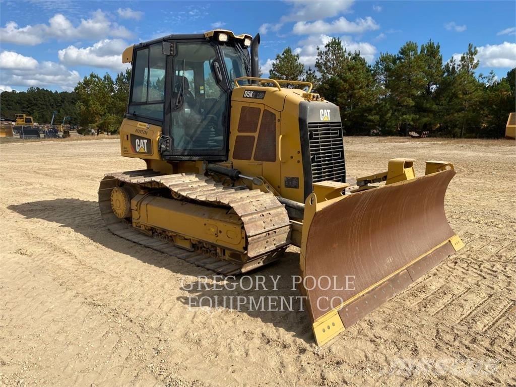 CAT D5K2LGP Buldooserid