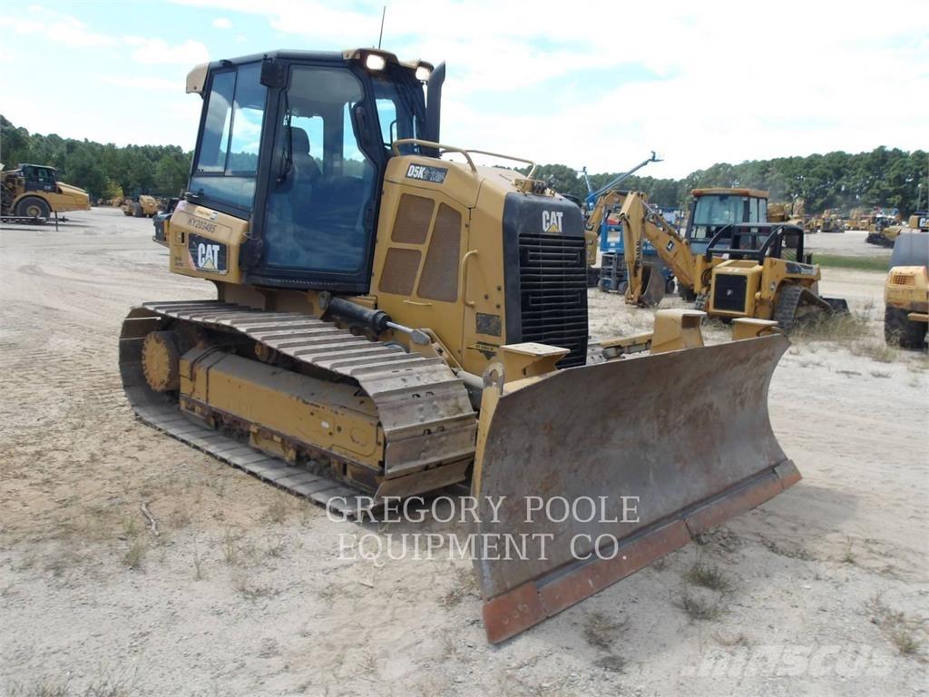 CAT D5K2LGP Buldooserid