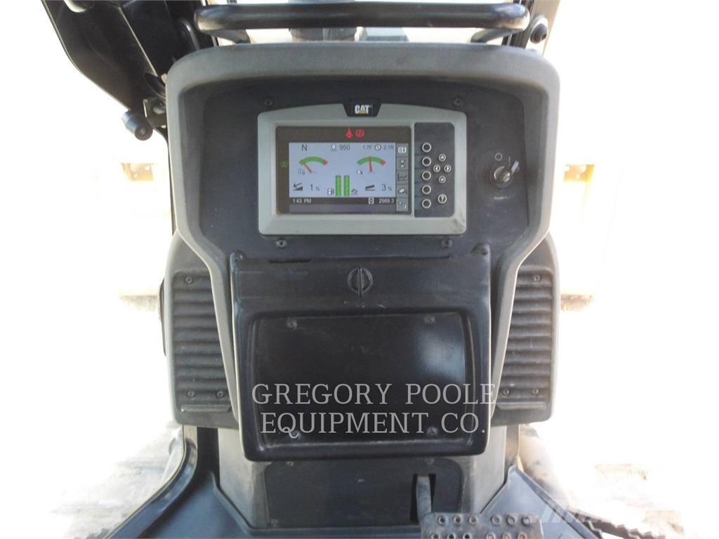 CAT D5K2LGP Buldooserid