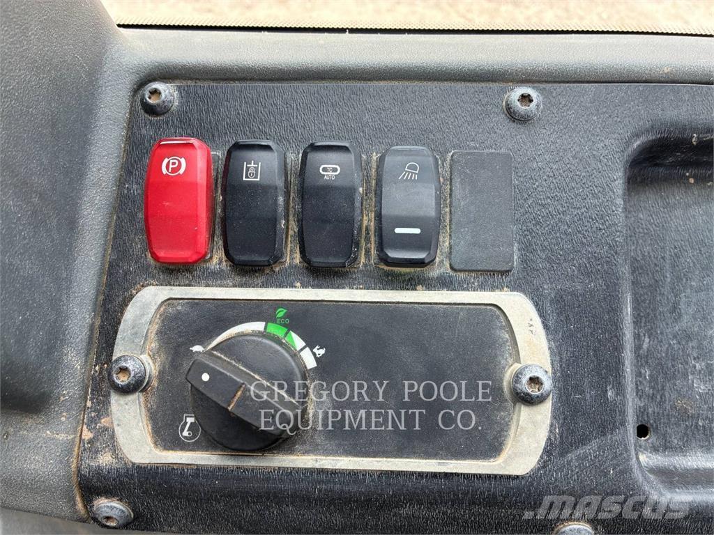 CAT D5K2LGP Buldooserid