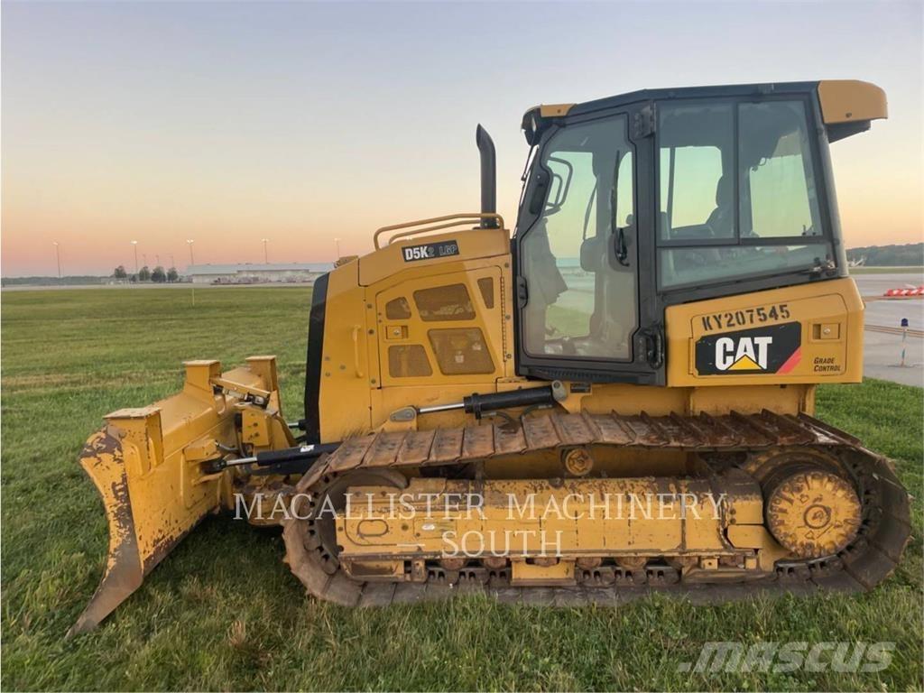 CAT D5K2LGP Buldooserid