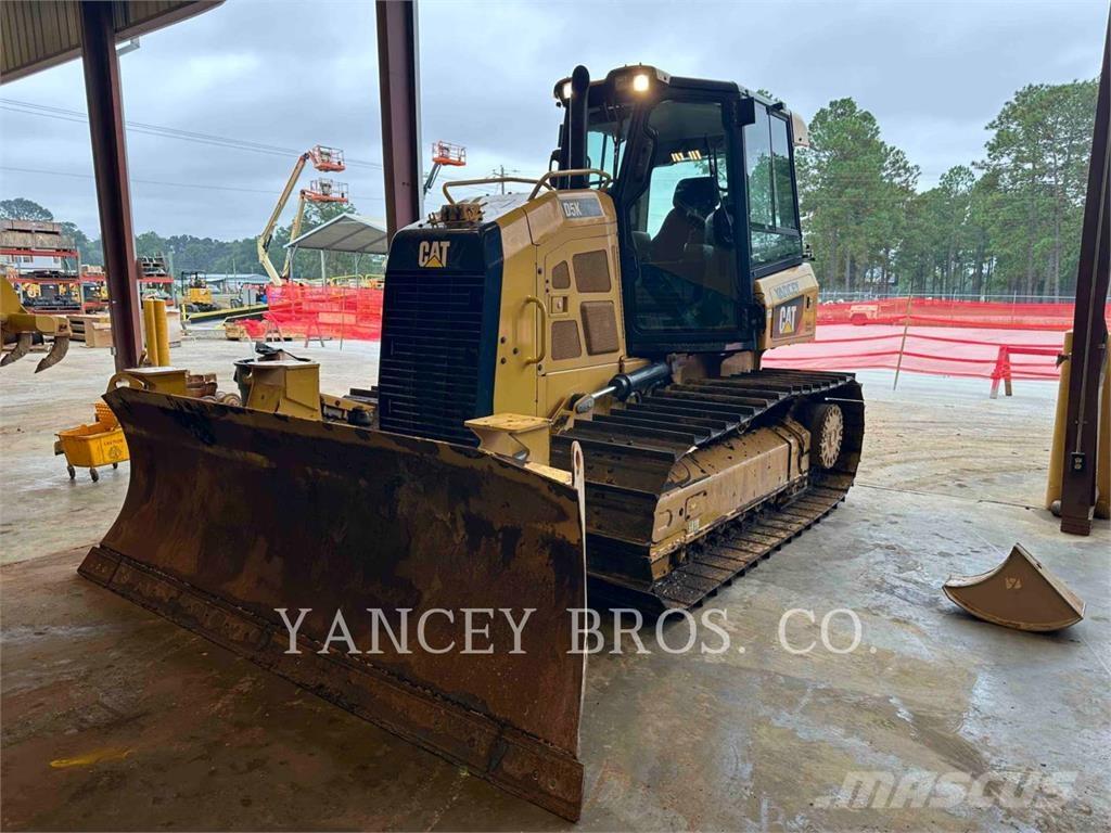 CAT D5K2LGP Buldooserid