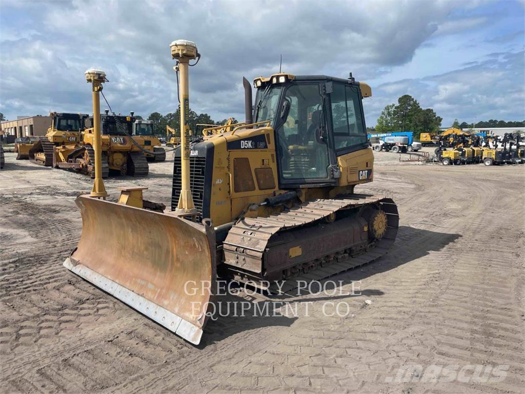 CAT D5K2LGP Buldooserid