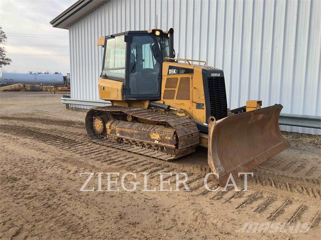 CAT D5K2LGP Buldooserid