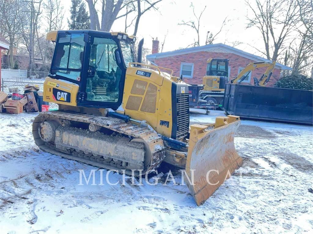 CAT D5K2X ASZ24F Buldooserid