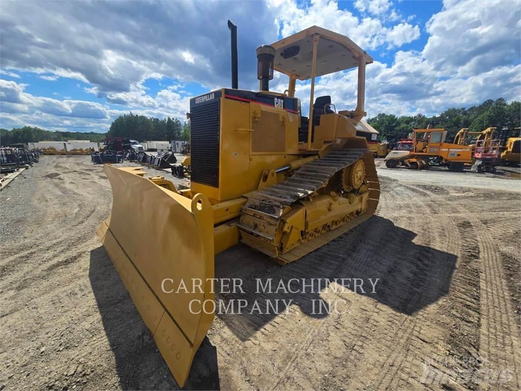 CAT D5MXL Buldooserid