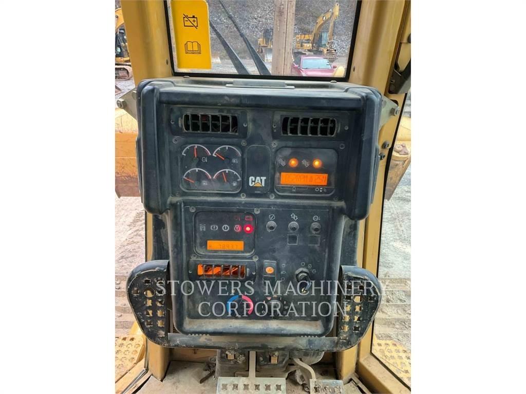 CAT D5NXL Buldooserid
