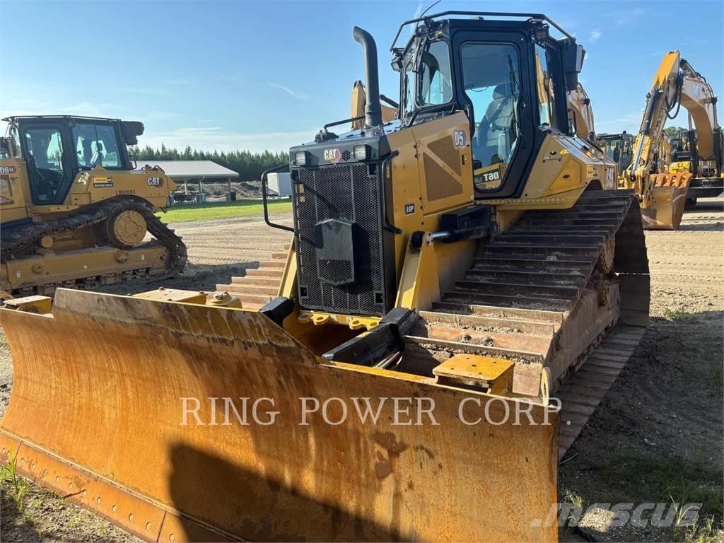 CAT D5VPEW Buldooserid
