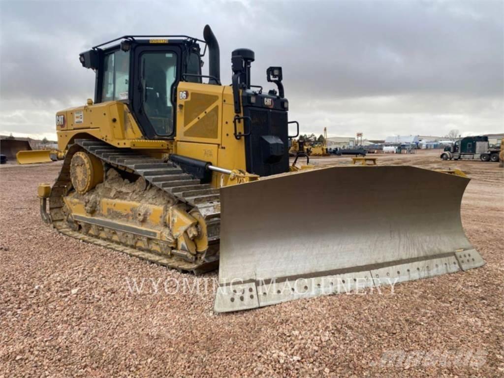 CAT D6 Buldooserid