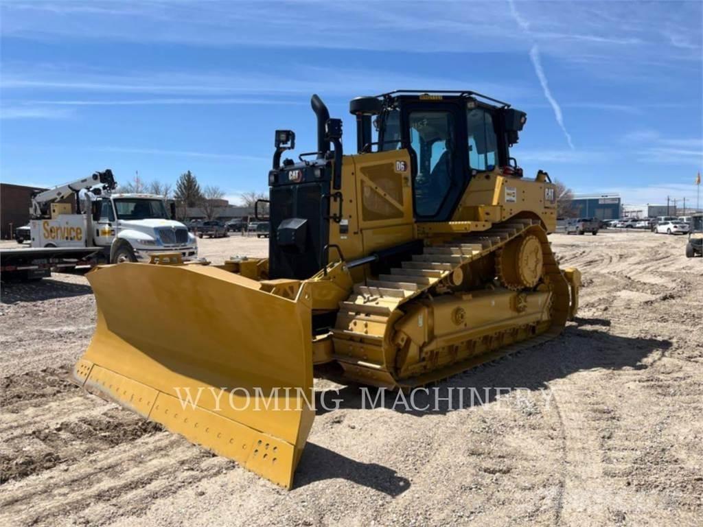 CAT D6 Buldooserid