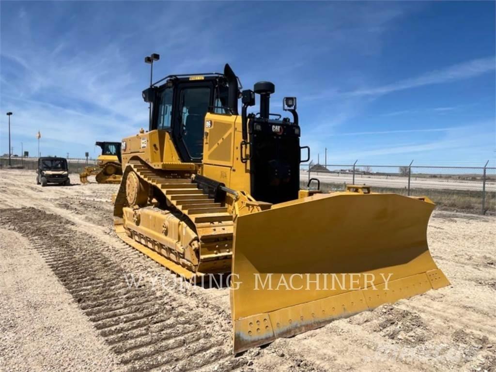 CAT D6 Buldooserid