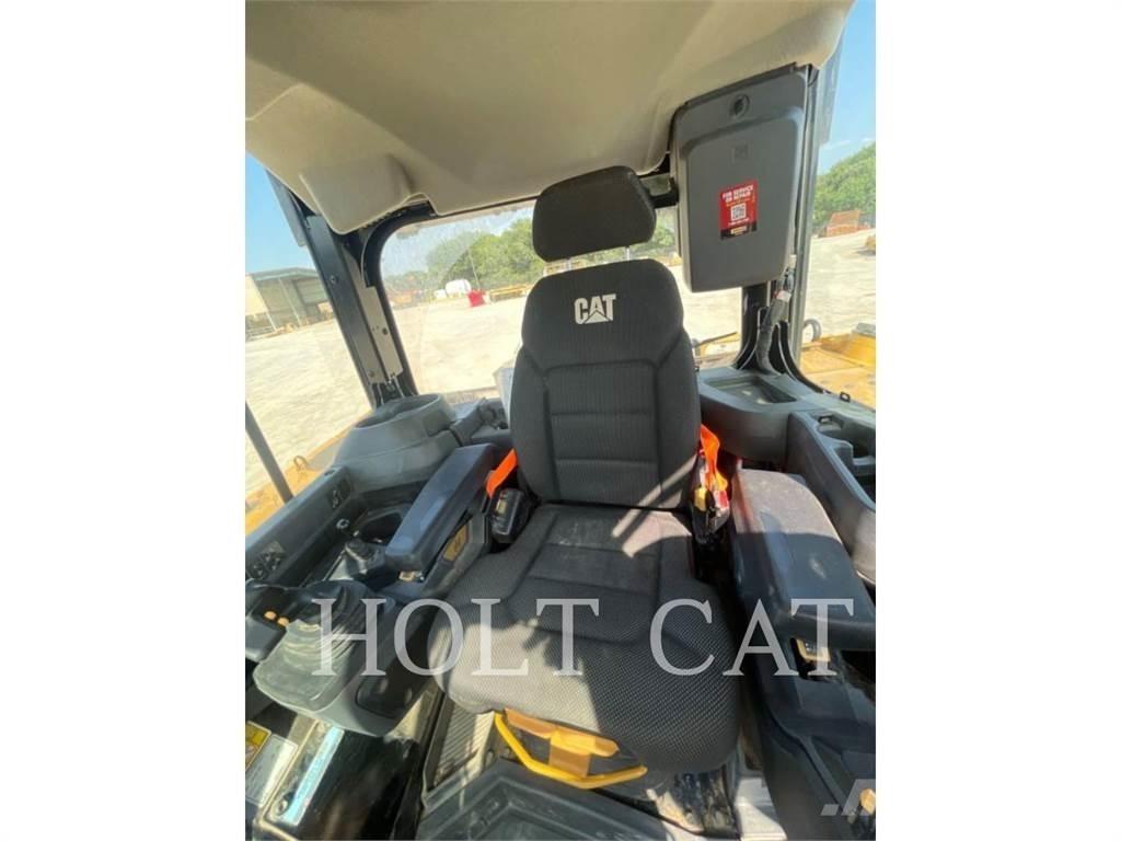 CAT D6 Buldooserid