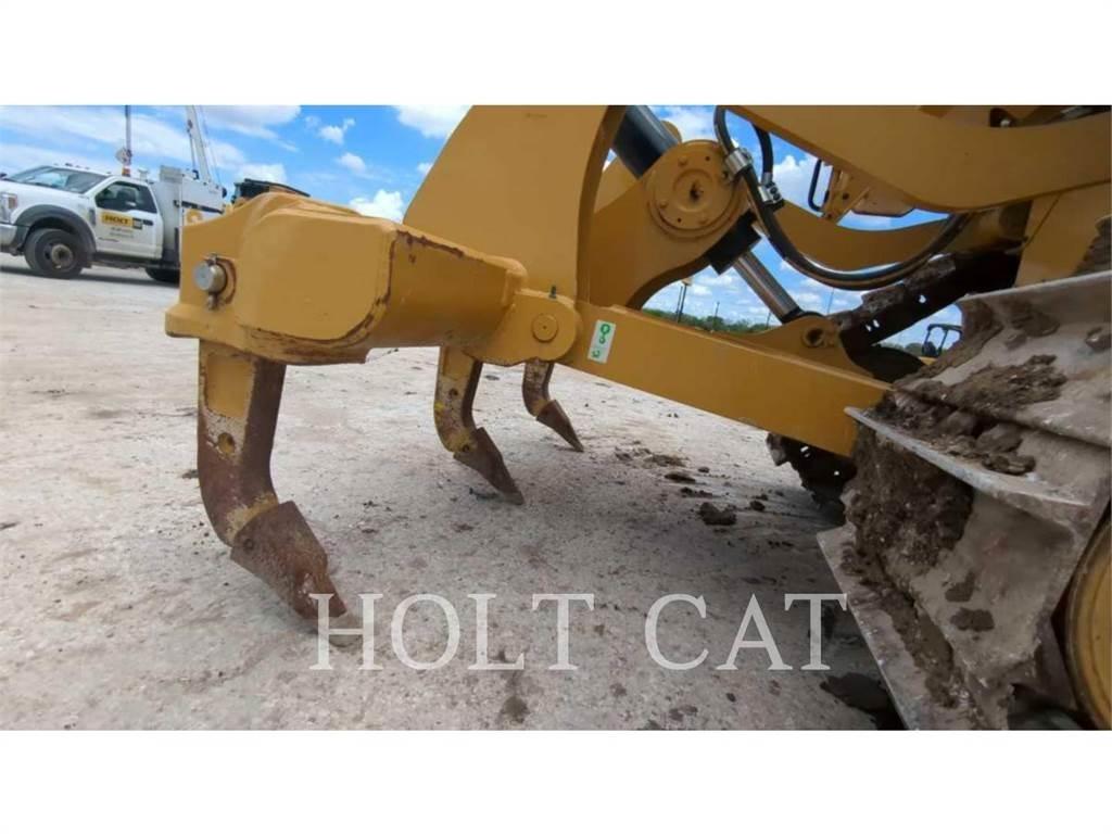 CAT D6 Buldooserid