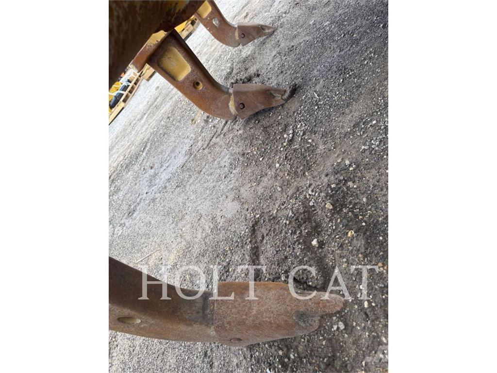 CAT D6 Buldooserid