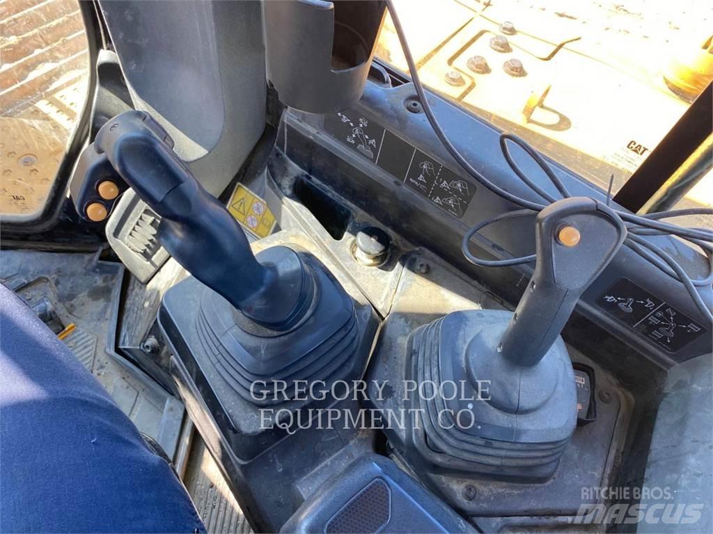 CAT D6-20 Buldooserid