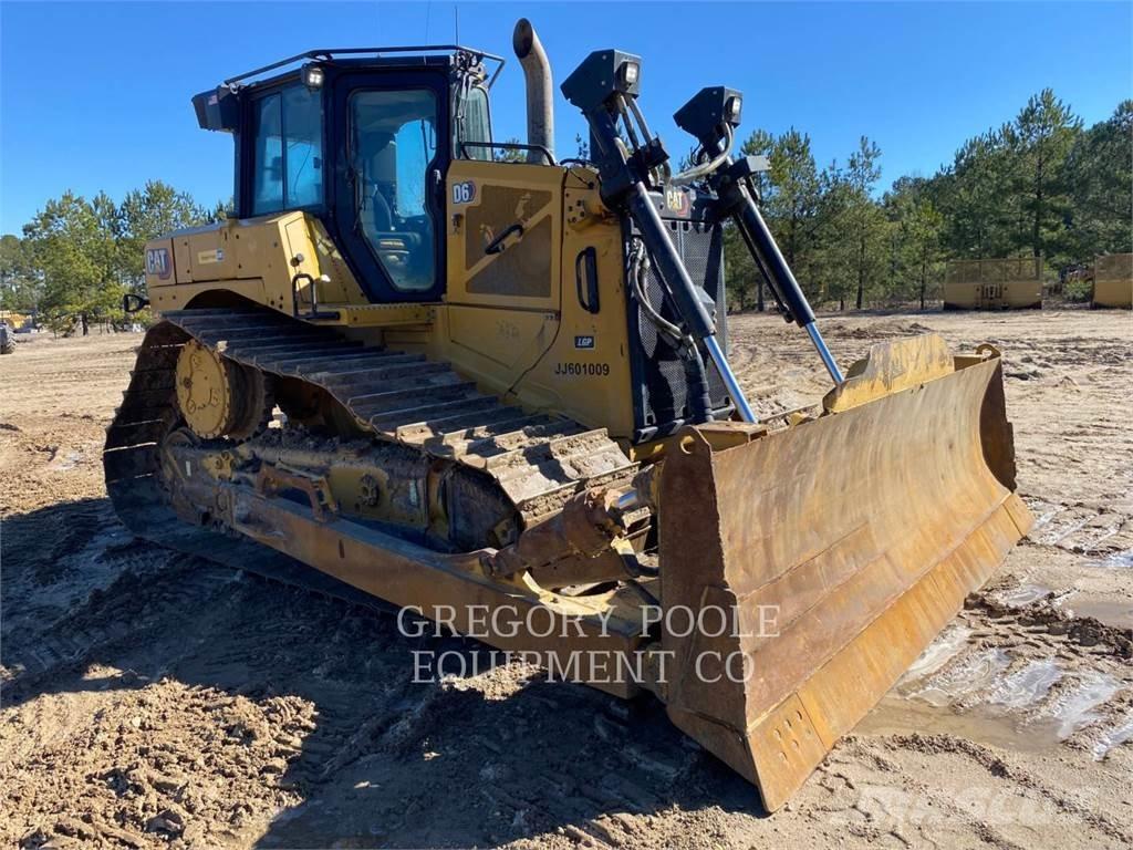 CAT D6-20 Buldooserid