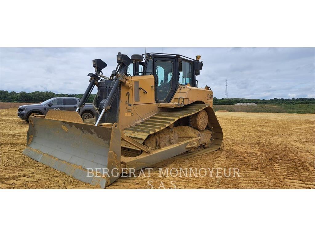 CAT D6-20 Buldooserid