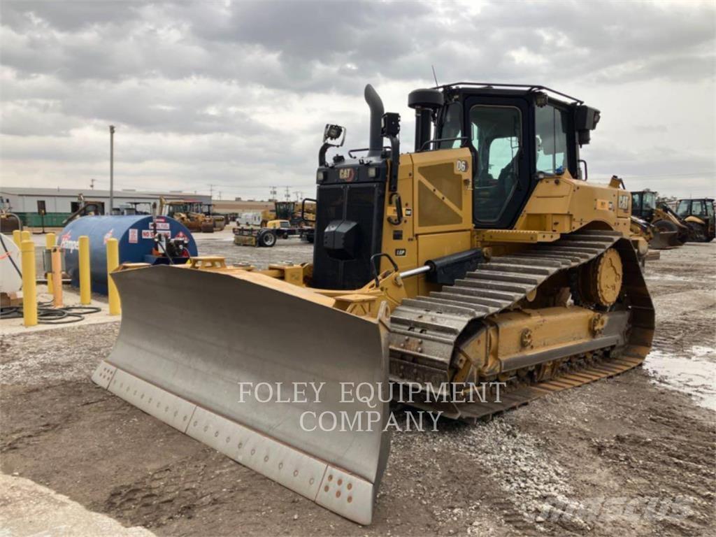 CAT D6-20V30I Buldooserid
