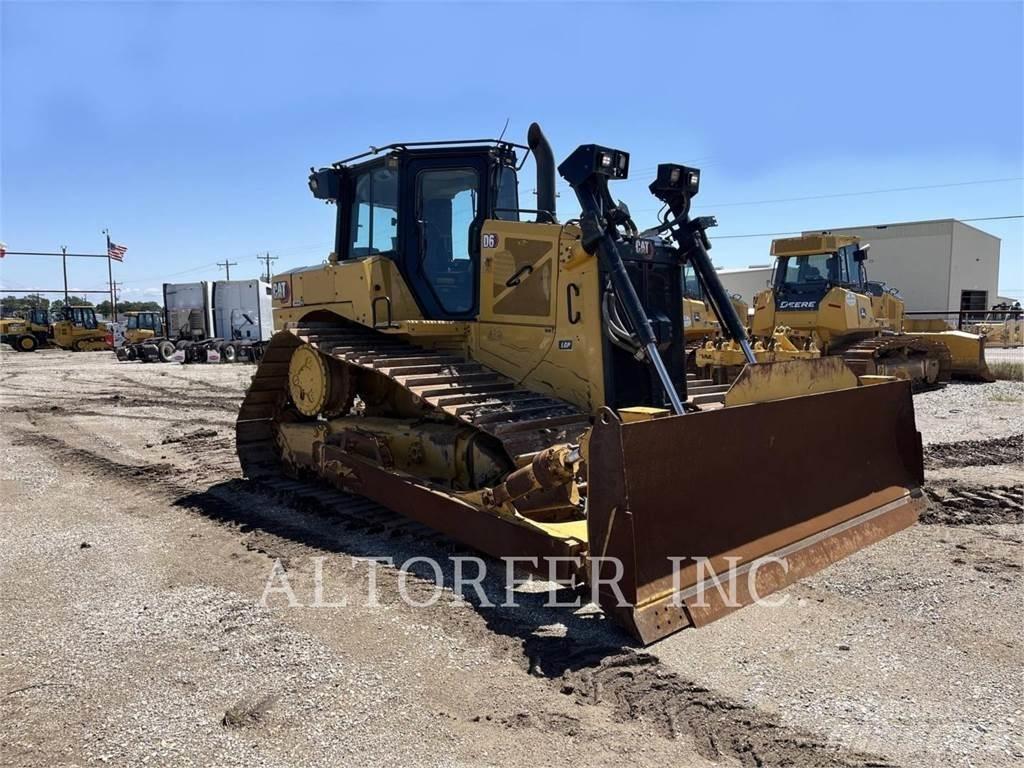 CAT D6 LGP 3D Buldooserid