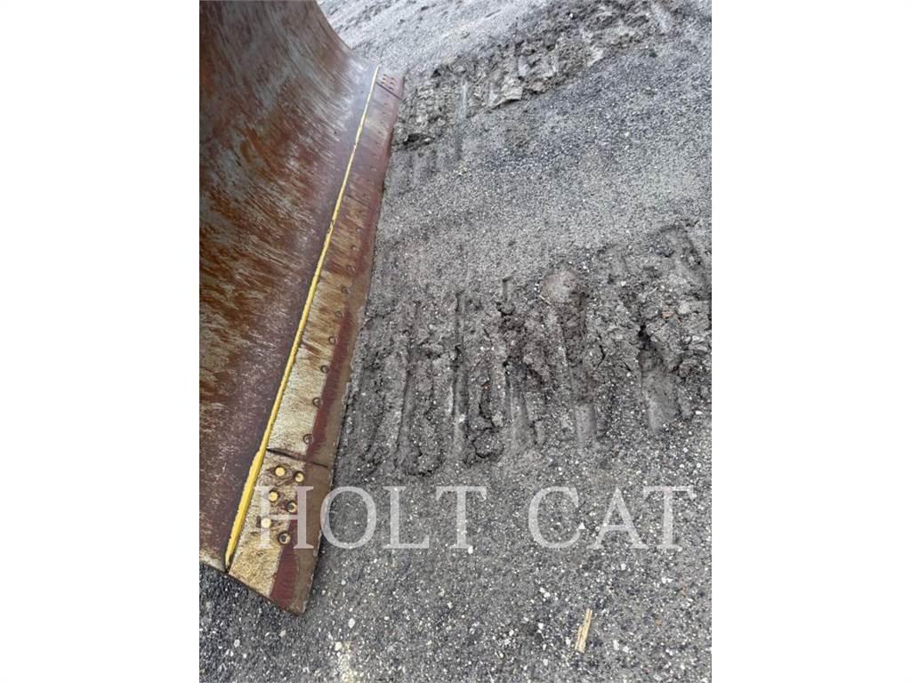 CAT D6 LGPVP Buldooserid