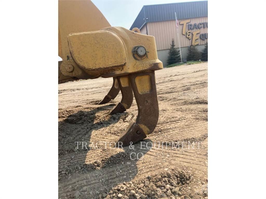 CAT D6 LGPVPAT Buldooserid