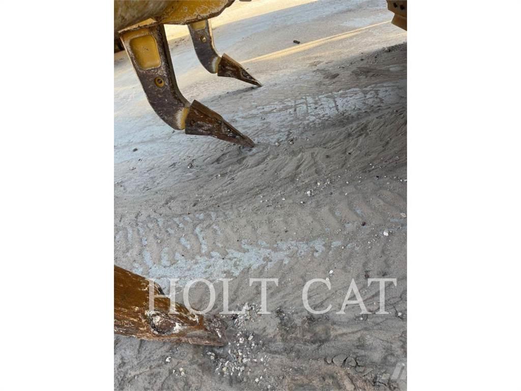 CAT D6 XE Buldooserid