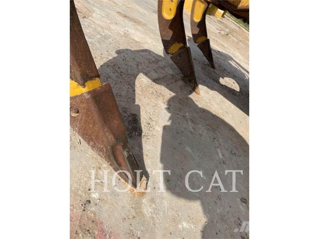 CAT D6 XL Buldooserid