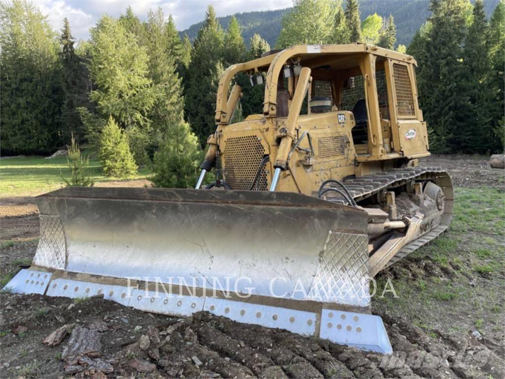 CAT D6E Buldooserid
