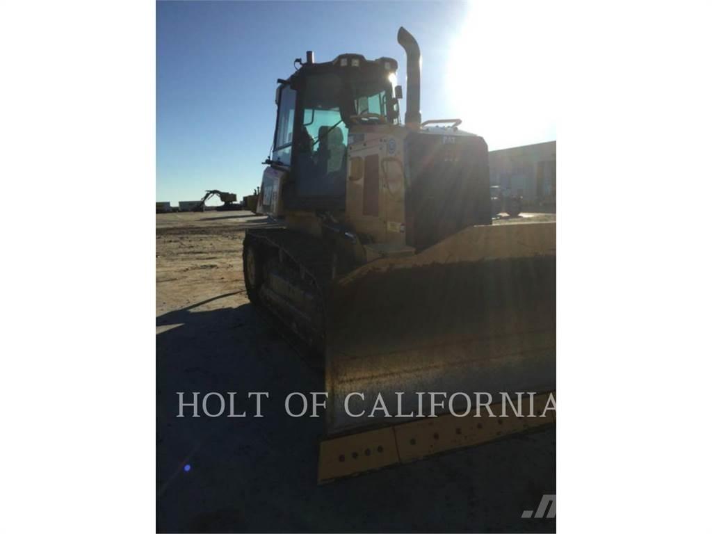 CAT D6K2 Buldooserid