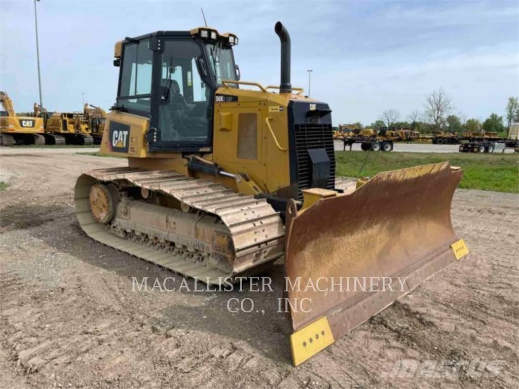 CAT D6K2LGP Buldooserid