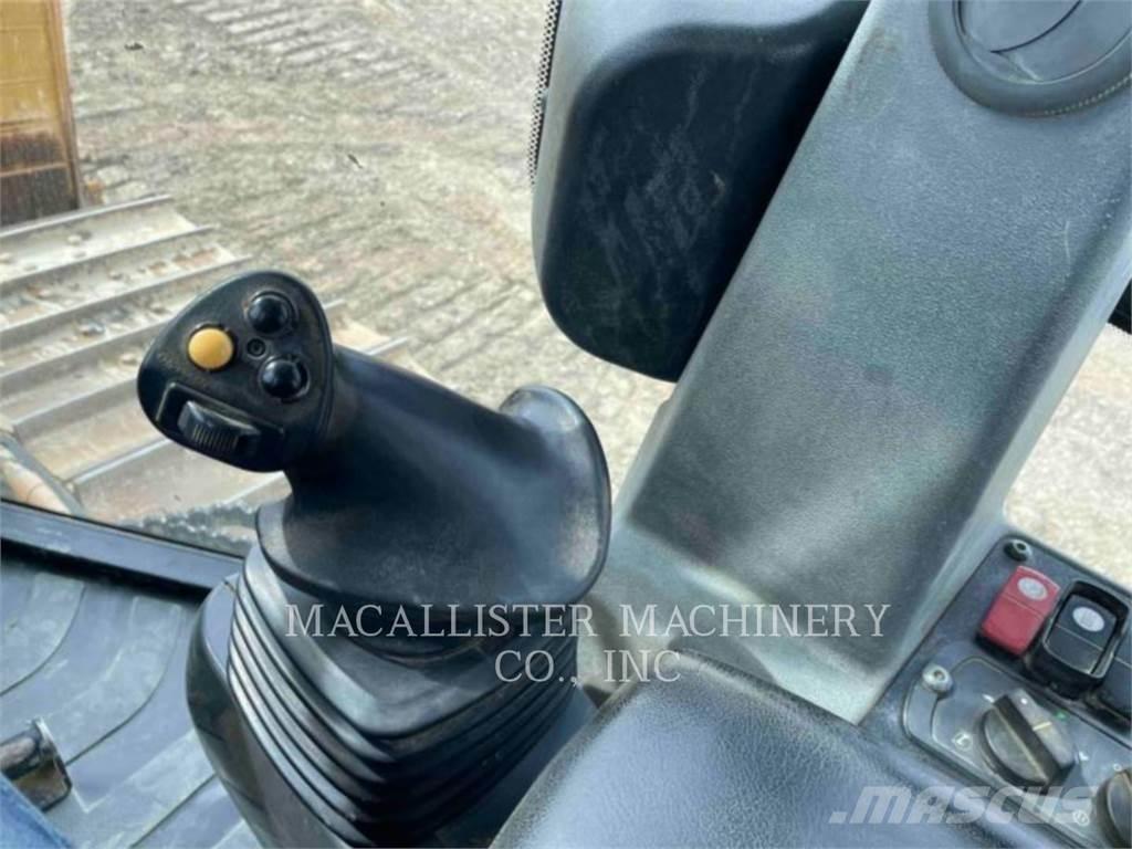 CAT D6K2LGP Buldooserid