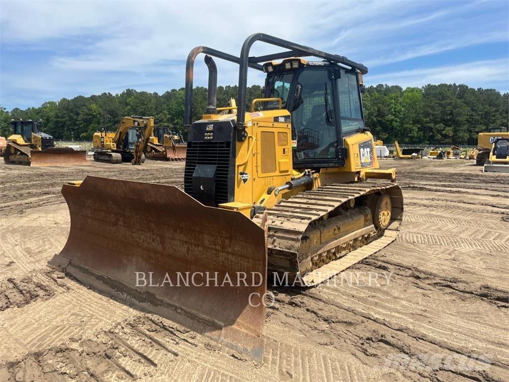 CAT D6K2LGP Buldooserid