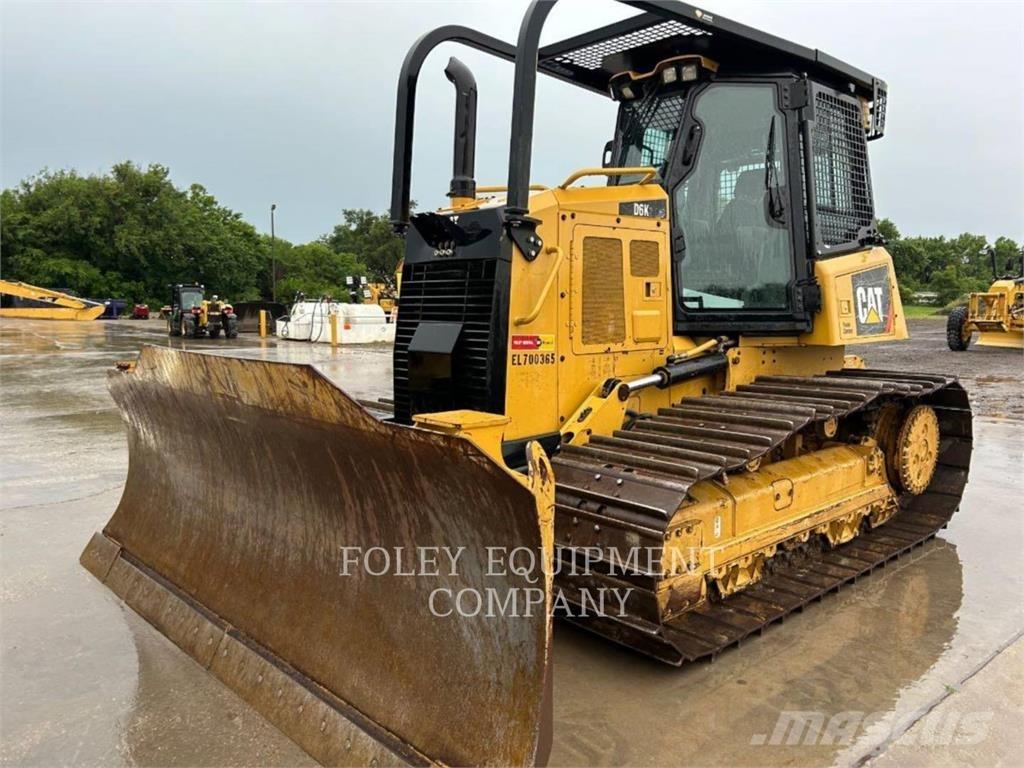 CAT D6K2LGPA Buldooserid