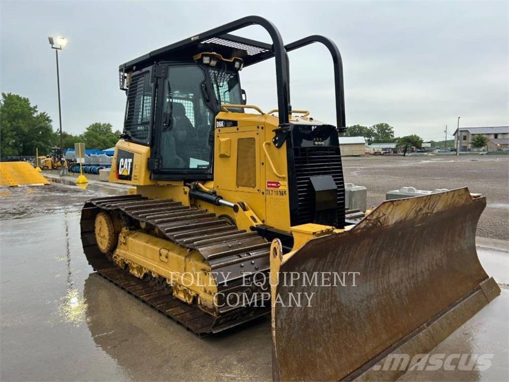 CAT D6K2LGPA Buldooserid